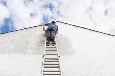 Peinture extérieure à Huêtre — façades et ravalement